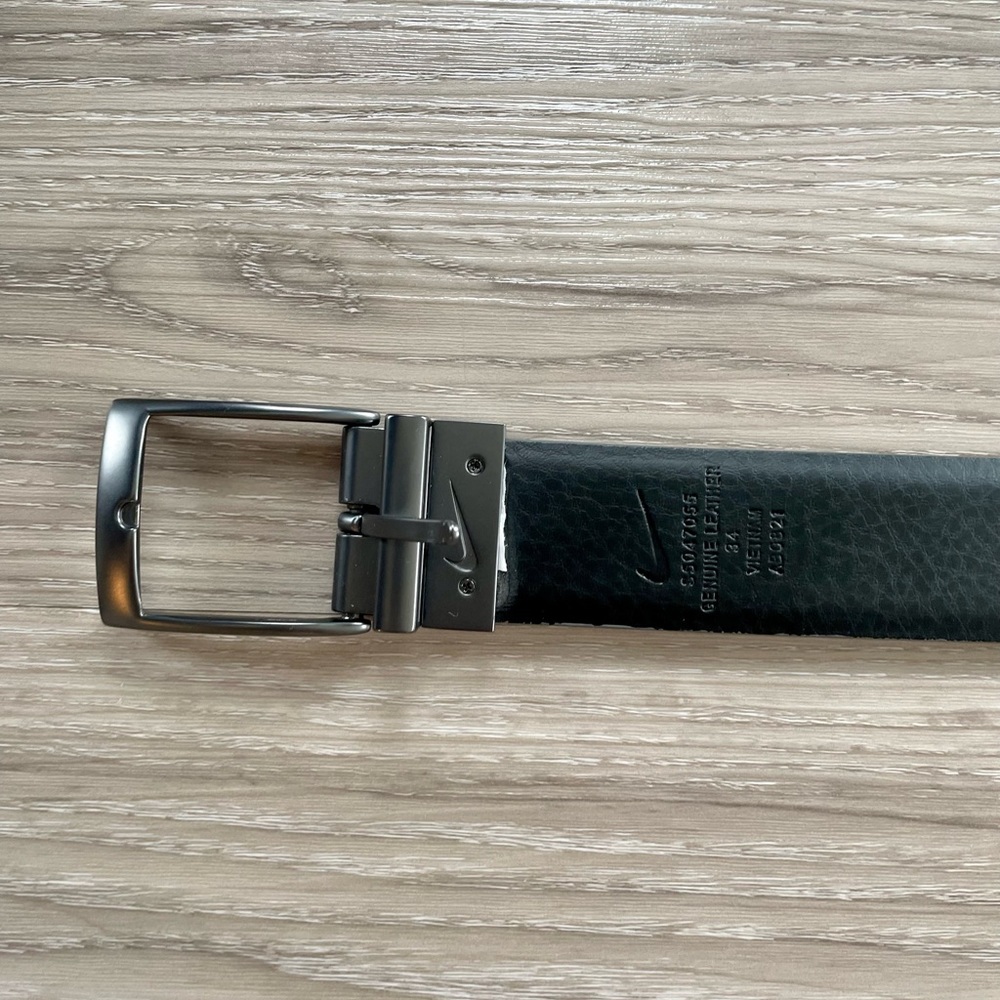 Nike golf belt 34 - never worn